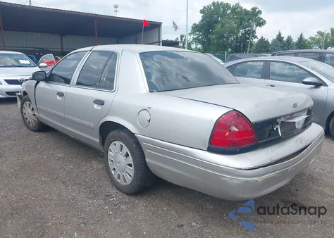 2004 Ford Crown Victoria Police from USA, damaged, VIN 2FAFP71W44X106319